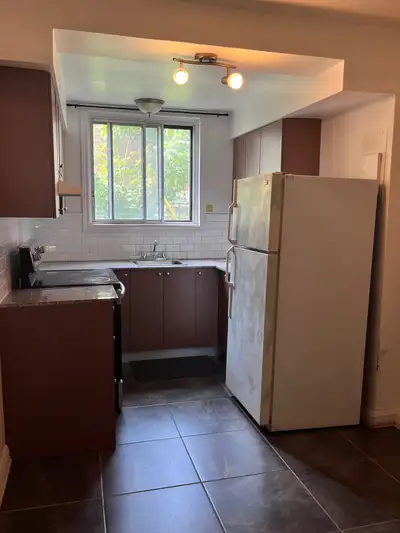 3 1/2 +den for rent on St-Kevin Montreal