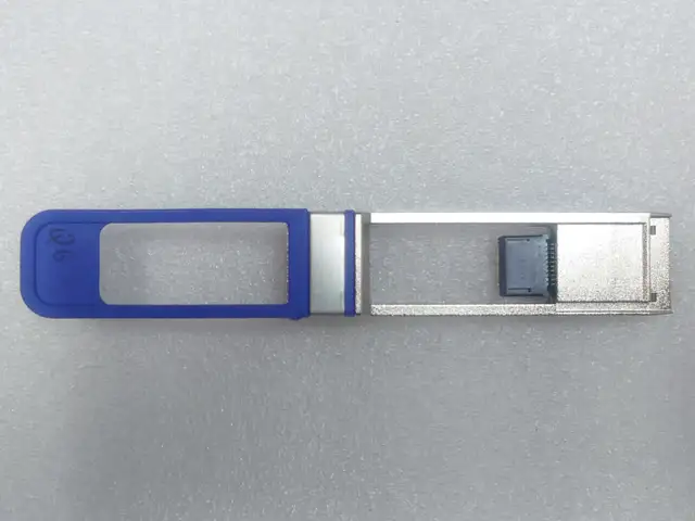 HPE 720193-B21 QSFP+ to SFP+ Network Adapter 40GE to 10GE in Networking in City of Toronto - Image 4
