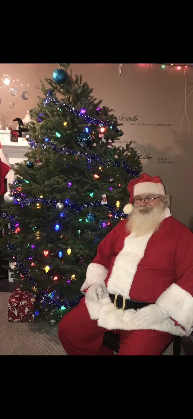 Santa for hire64519978975490120