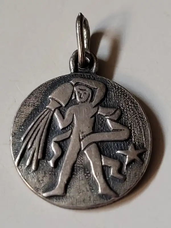 Vintage Polish Sterling Silver Zodiac Charm Pendant63234936588545123