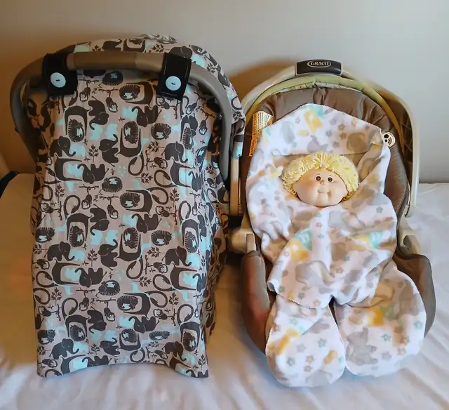 Baby Carseat Canopy with Baby Carseat Blanket-Wrap Set $70 in Strollers, Carriers & Car Seats in Cornwall - Image 5