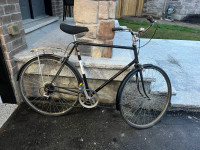  Vintage classic original Raleigh bicycle