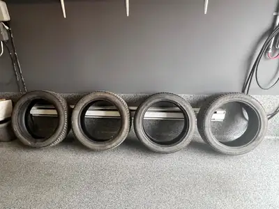 NOKIAN HAKKAPELITTA R5 EV 20" OFFSET WINTER TIRES. GOOD CONDITION. PERFECT FIT FOR VOLKSWAGEN ID4 $5...