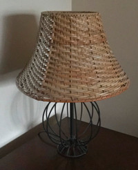 Table lamp