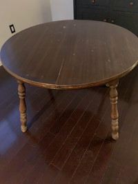 Free Solid wood table 