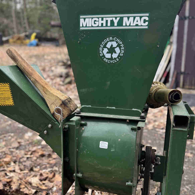 Chipper shredder PTO in Farming Equipment in Muskoka