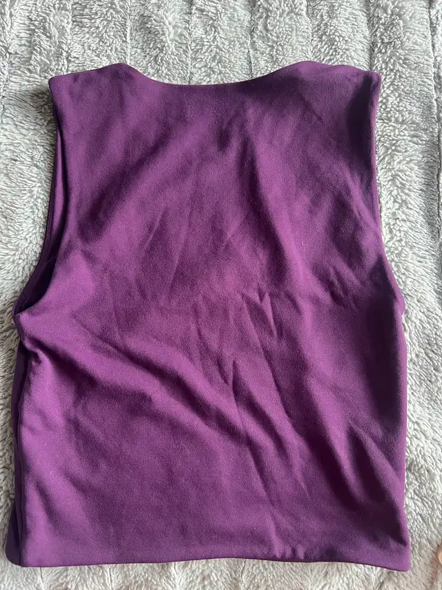 Aritzia Contour Muscle Top63735875694721122