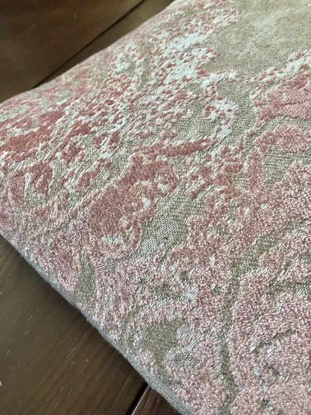 Soft Pink Green Velvety Throw Pillow Couch Bed Home Design in Home Décor & Accents in Calgary - Image 4