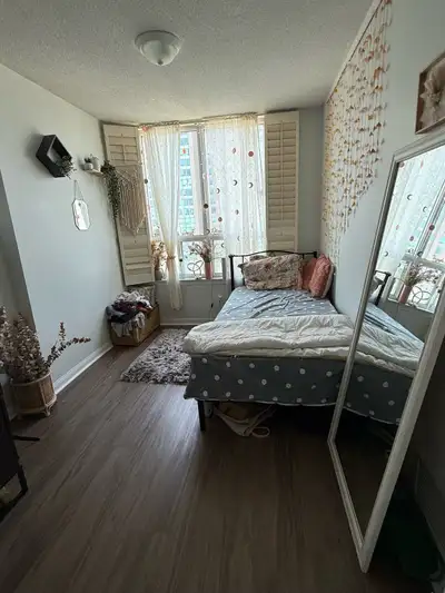MODERN 1 BEDROOM FOR RENT – PRIME SCARBOROUGH LOCATION! ✨ Rent: $1,000/month (Utilities & high-speed...