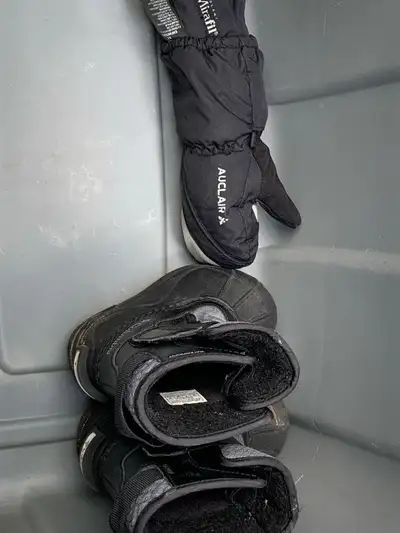 Bottes Columbia et Mitaines Auclair Taille 7, View more