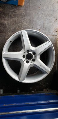 Mercedes Benz W219 CLS AMG front rim 8.5x19