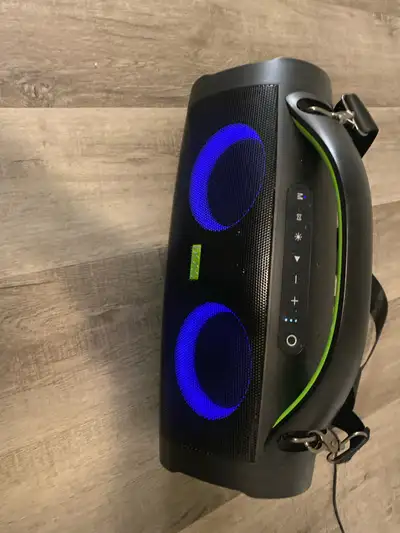 doss speaker bluetooth with Box, View more