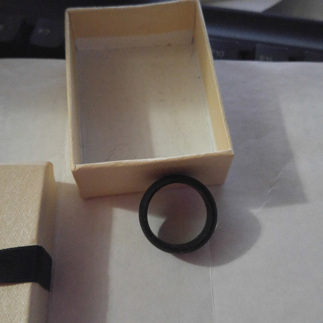 Wedding Ring, Mans, Carbon Fibre,  Black Gloss, NEW Size US 8 in Jewellery & Watches in Cole Harbour - Image 4