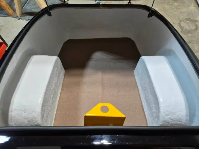 New FreeRider Fiberglass Motorcycle Trailer, Easy Pull in Cargo & Utility Trailers in Kitchener / Waterloo - Image 4