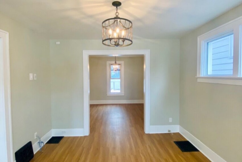 Recently Updated 4 Bed 2 Bath in the Heart of Walkerville Long Term