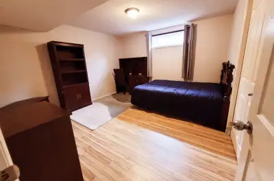 MOVE IN TODAY- All Included- Clean, Quiet , a good size single room for rent with all amenities to m...