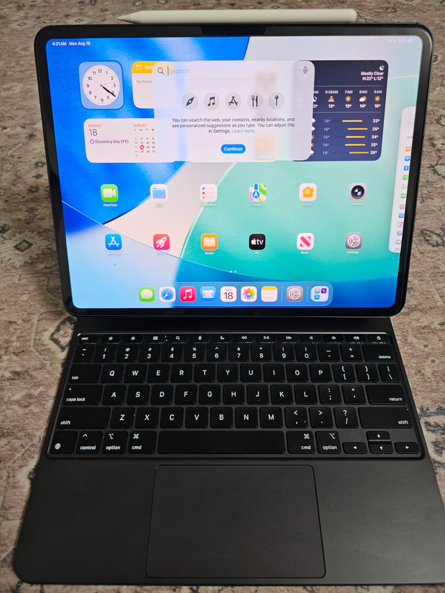 13 inches iPad Pro M4 256 GB - Magic Keyboard - Apple Pencil Pro in iPads & Tablets in City of Toronto - Image 3