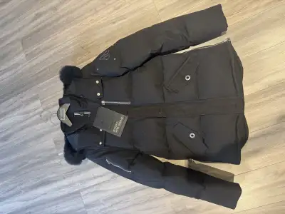 Moose knuckle , View more