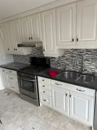 Kitchen cabinets silent close white everything $200