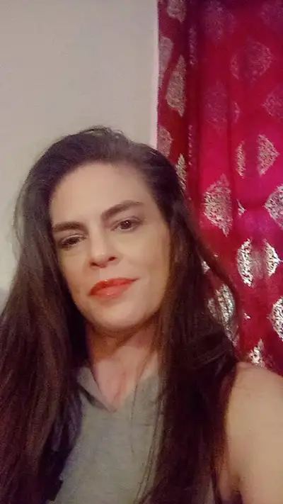 Single mom available for house cleaning, yard work, painting, View more