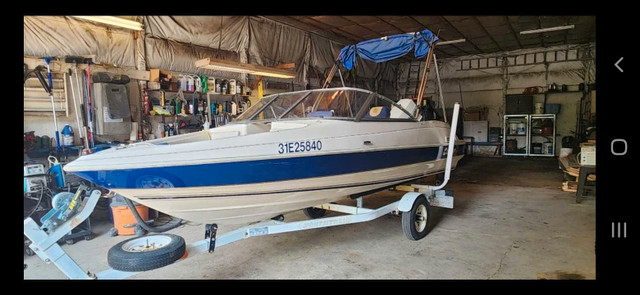 BOW RIDER 17 ' in Powerboats & Motorboats in Kingston