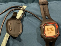 Forerunner 10 watch by Garmin for runners and X-country skiers