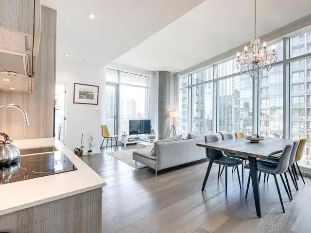 Condo meublé à louer au cœur du centre-ville