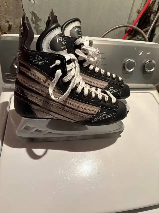 hockey skates size 12 adult  in Skates & Blades in Guelph - Image 2