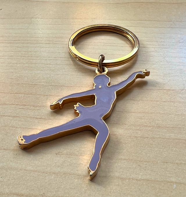 Figure skater key chain in Arts & Collectibles in City of Toronto - Image 2