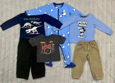 18 month boys bundle includes a sleeper with closed feet, 2 long sleeve tops (Mickey mouse & dinosau...