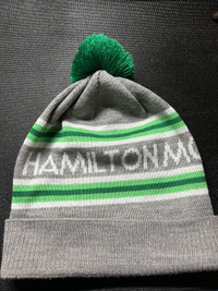 Hamilton Mountain Pom Pom Toque/hat