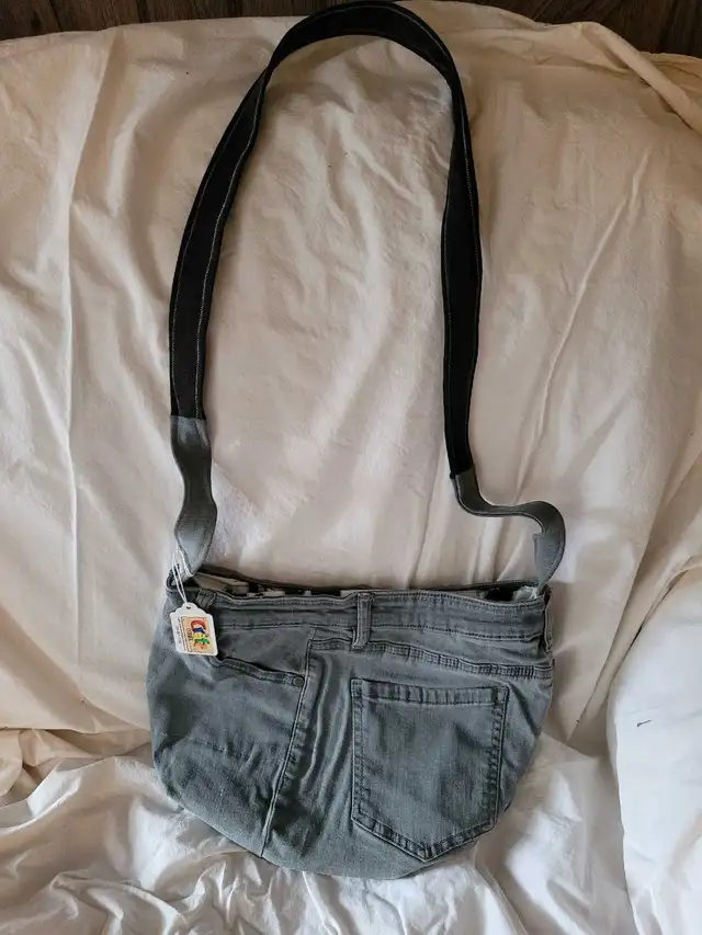 Handmade Purse in Women's - Bags & Wallets in Sudbury - Image 2