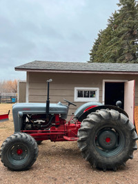 Ford 860 with sickle mower