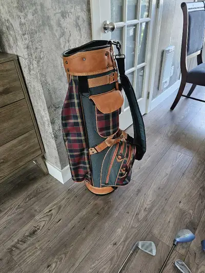 Fairway evolution 8 right handed golf clubs and Bennington case, View more