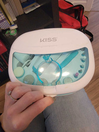 Kiss nail kit