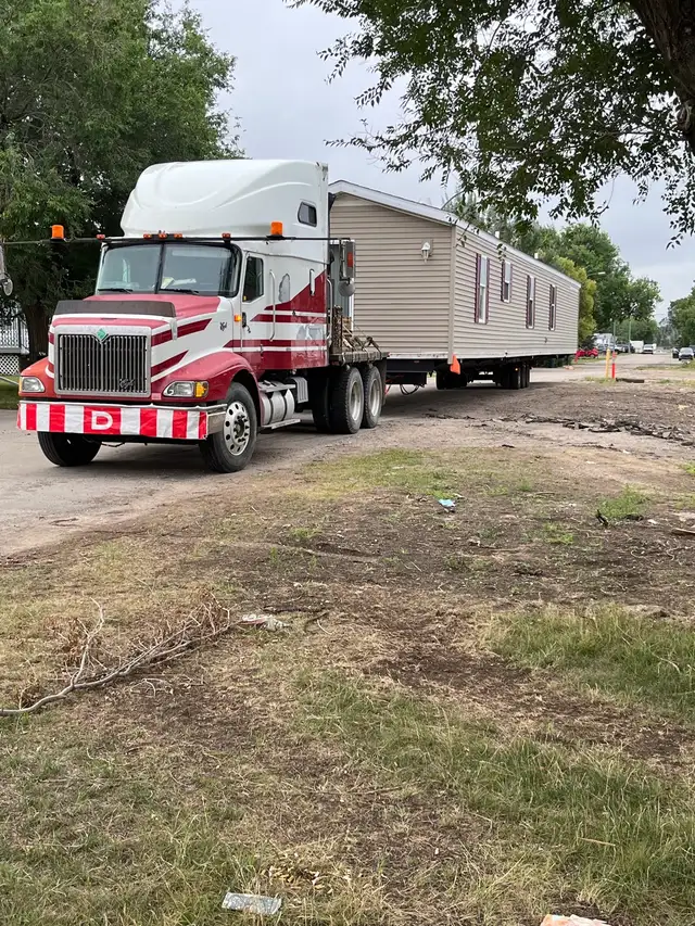 Mobile Home Moving in Other in Saskatoon - Image 6