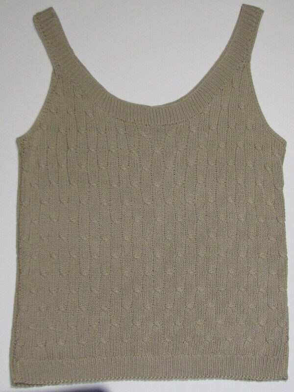 Three piece 100% cotton beige sweater set $ 60 in Women's - Tops & Outerwear in Mississauga / Peel Region - Image 3
