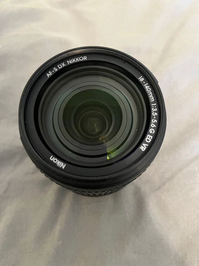 Nikon AF-S Nikkor 18-140mm DX VR f/3.5-5.6 G ED lens in Cameras & Camcorders in Ottawa - Image 4