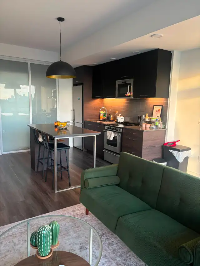 Lease Assignment : 1 Bed Flat in The Brixton (West Toronto) in Long Term Rentals in City of Toronto - Image 7