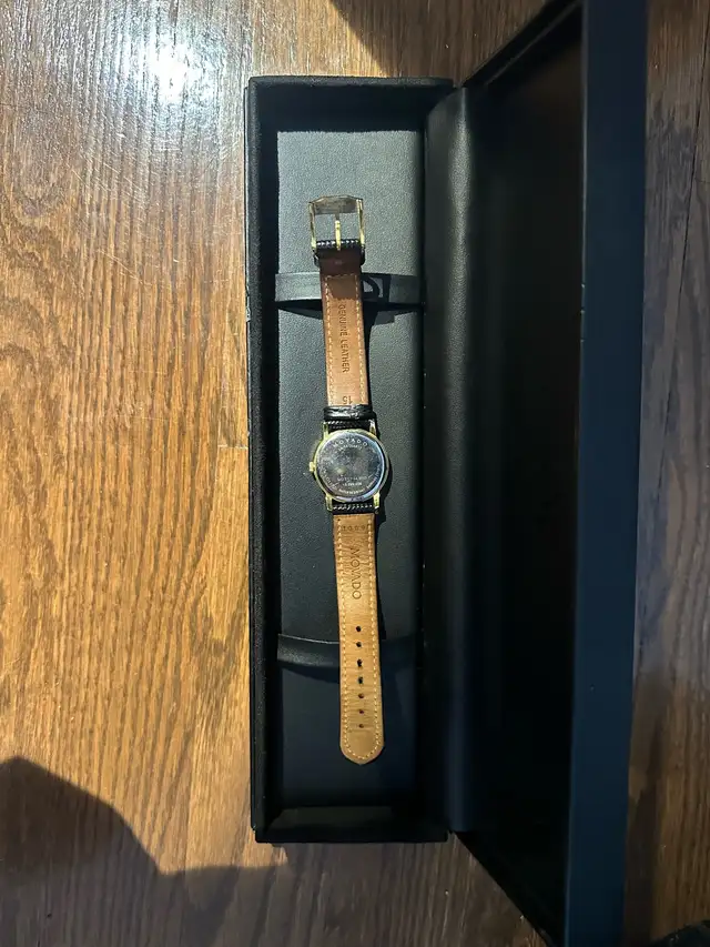 Montre Movado Museum Ladies Watch in Jewellery & Watches in Laval / North Shore - Image 3