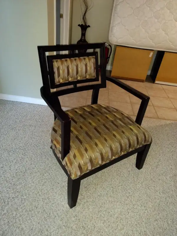 Large Wood Armchair with Fabric Seat and Back in Chairs & Recliners in Kingston - Image 7