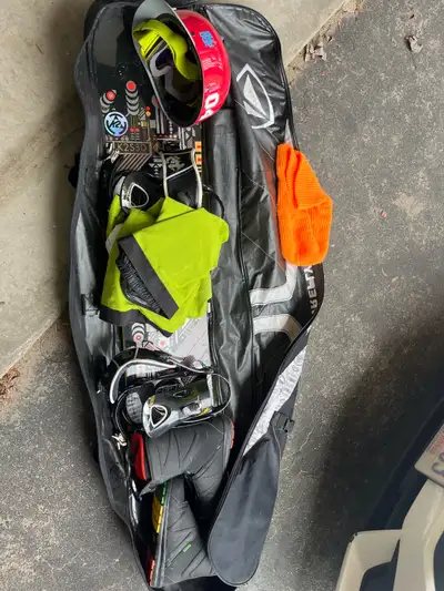Size 9 Snowbaord Boots! K2 Snowboard, perfect setup for a 5 foot 6 to 5 Foot 11 person
