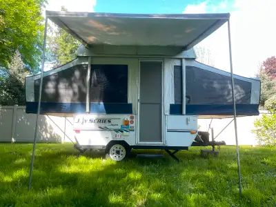 2006 Jayco pop up camper trailer. For sale 2006 - Jayco Jay series 806 pop-up camping trailer. Sleep...
