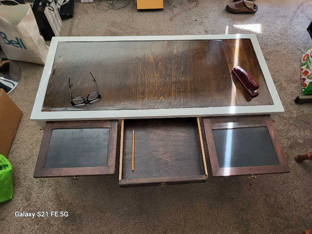 Antique coffee table with slides,  center has a drawer in Coffee Tables in Regina - Image 2