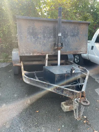 dump trailer for sale 7 tons Everything works Size 12.5 ft x 6.10 ft Comes with ramps