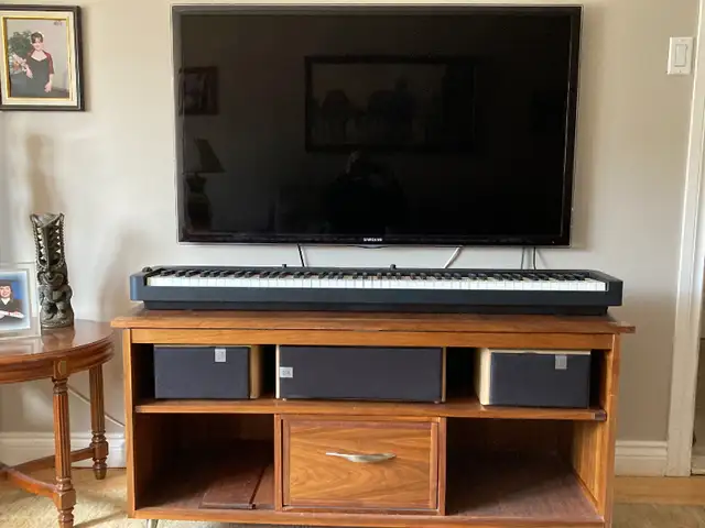 Casio  CDP S-350  Digital Piano  / 88 key in Pianos & Keyboards in City of Montréal - Image 4
