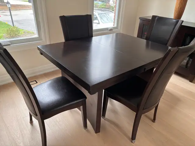 Dining Room Set - table and 6 chairs in Dining Tables & Sets in Markham / York Region - Image 6