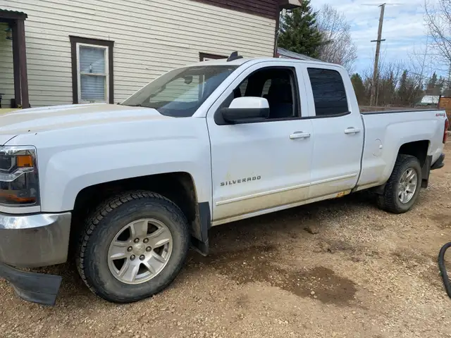 2016 Chevy 1500 Silverado LT