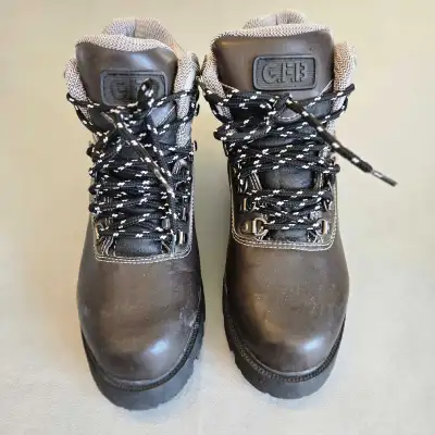 C.E.B. Ankle Boots: Size  8, View more