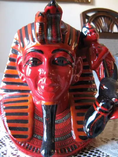 Royal Doulton Flambé The Pharaoh, View more